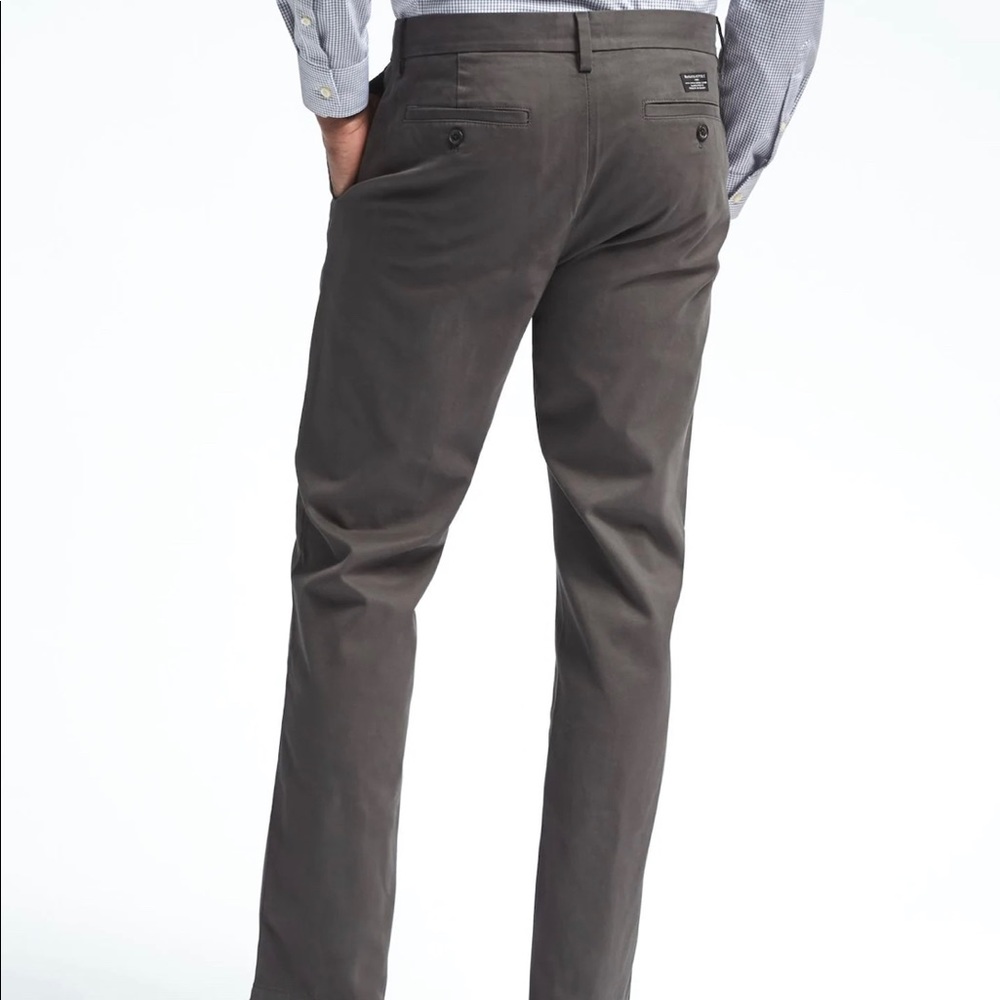 Banana Republic Men’s Emerson Chino Grey (38/32)